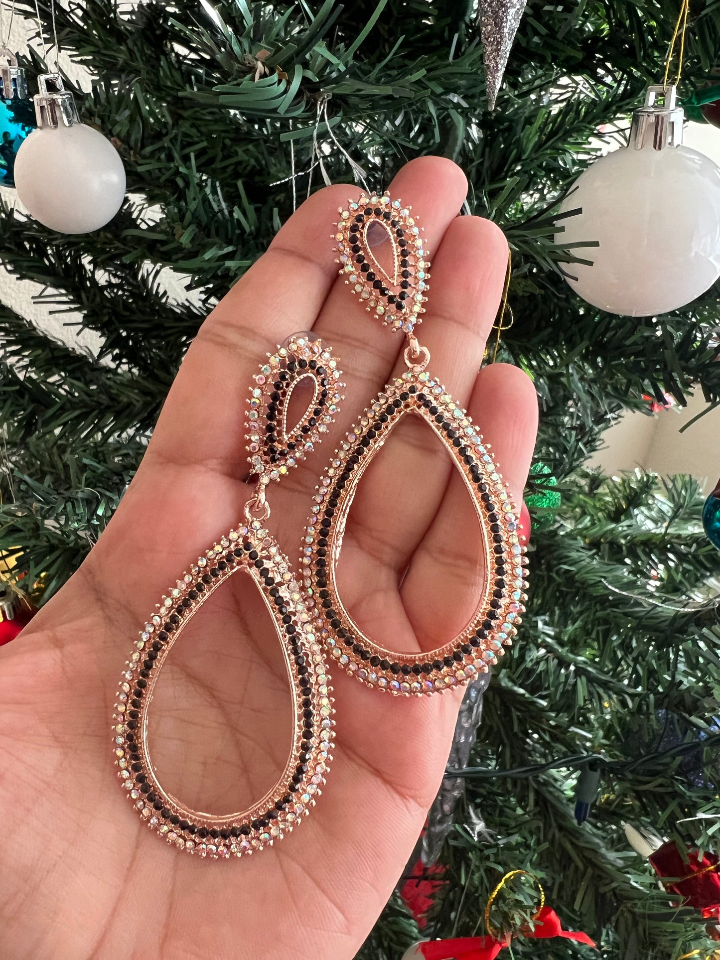 Drop earrings