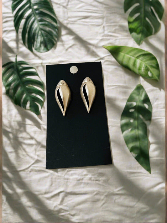 Shell 🐚 earrings