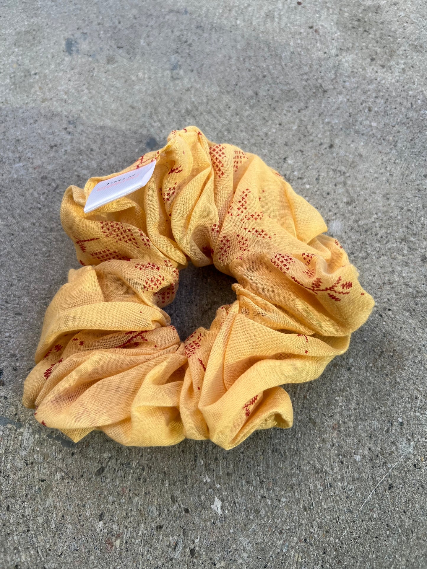 Mini scrunches