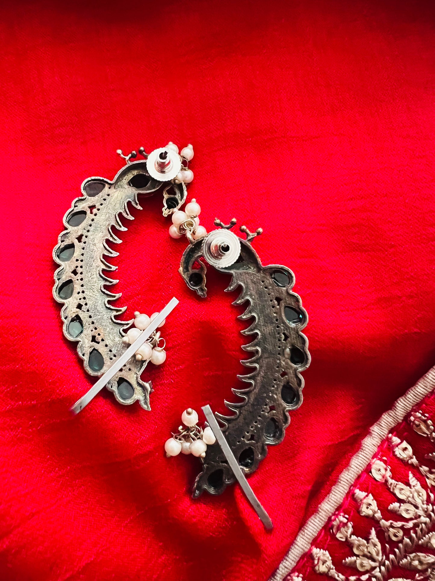 Ear cuff pearl and stone (green) studded earrings