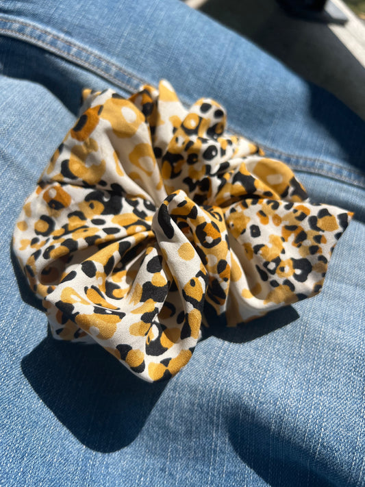 Leopard yellow